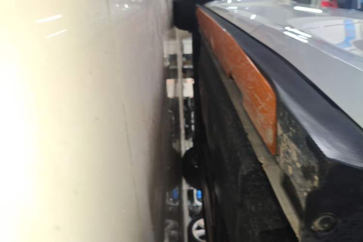 Used CHANGAN UNI-V 2024 1.5T Prestige Sport Edition Left Side Sill
