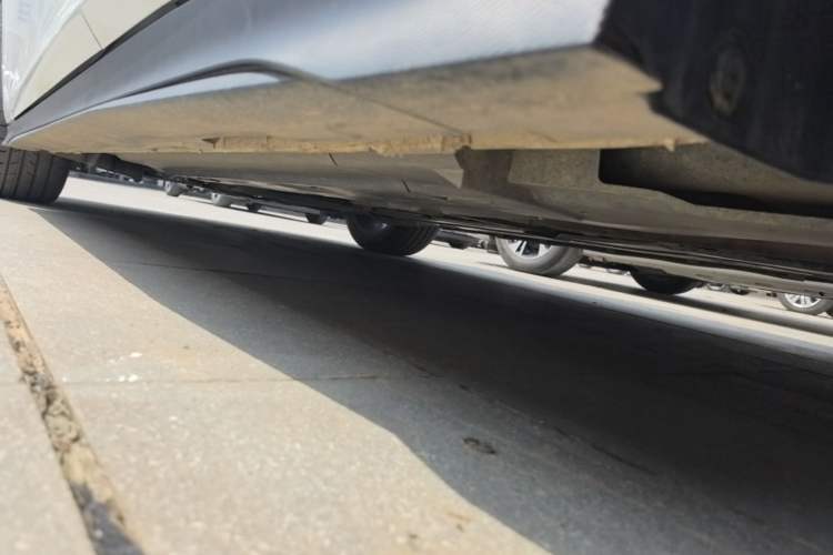 Used CHANGAN UNI-V 2024 1.5T Prestige Edition Left Side Sill