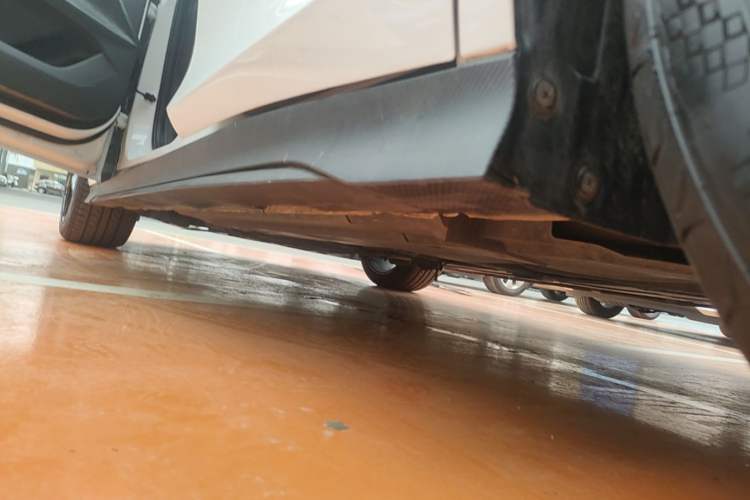 Used CHANGAN UNI-V 2024 1.5T Luxury Edition Left Side Sill