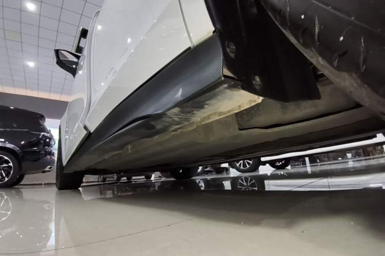 Used CHANGAN UNI-V 2024 1.5T Prestige Edition Left Side Sill
