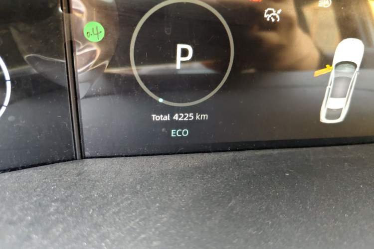 Used CHANGAN UNI-V 2024 1.5T Prestige Edition Odometer Close Up