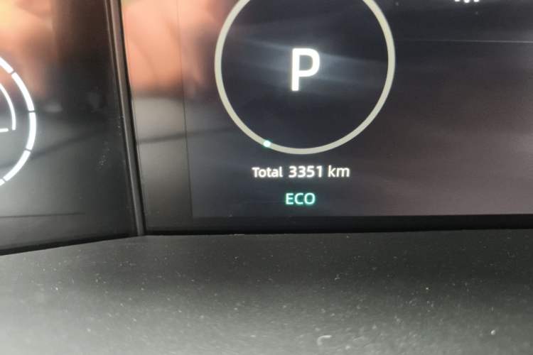 Used CHANGAN UNI-V 2024 1.5T Prestige Edition Odometer Close Up