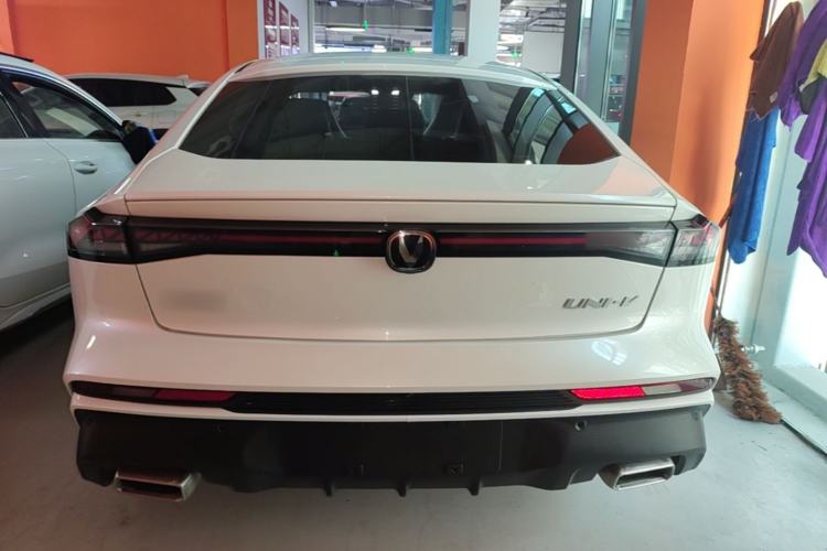 Used CHANGAN UNI-V 2024 1.5T Prestige Edition Rear
