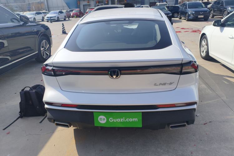 Used CHANGAN UNI-V 2024 1.5T Luxury Edition Rear