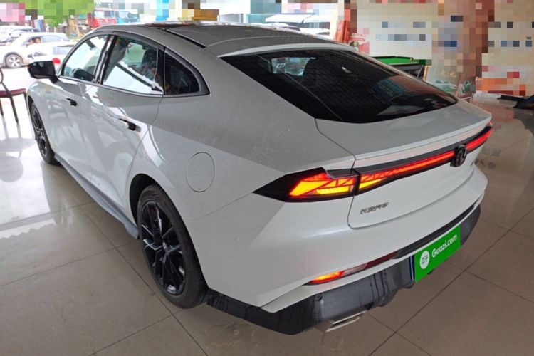 Used CHANGAN UNI-V 2024 1.5T Prestige Edition Rear Left 45 Deg