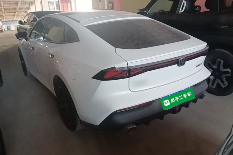 Used CHANGAN UNI-V 2024 1.5T High-Energy Version Rear Left 45 Deg
