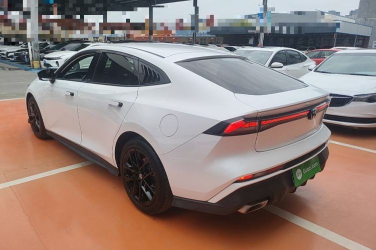 Used CHANGAN UNI-V 2024 1.5T Luxury Edition Rear Left 45 Deg