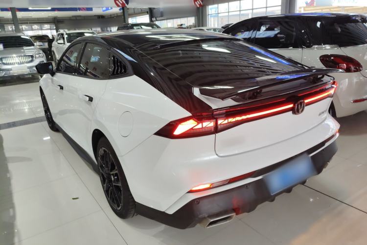 Used CHANGAN UNI-V 2024 1.5T Prestige Edition Rear Left 45 Deg