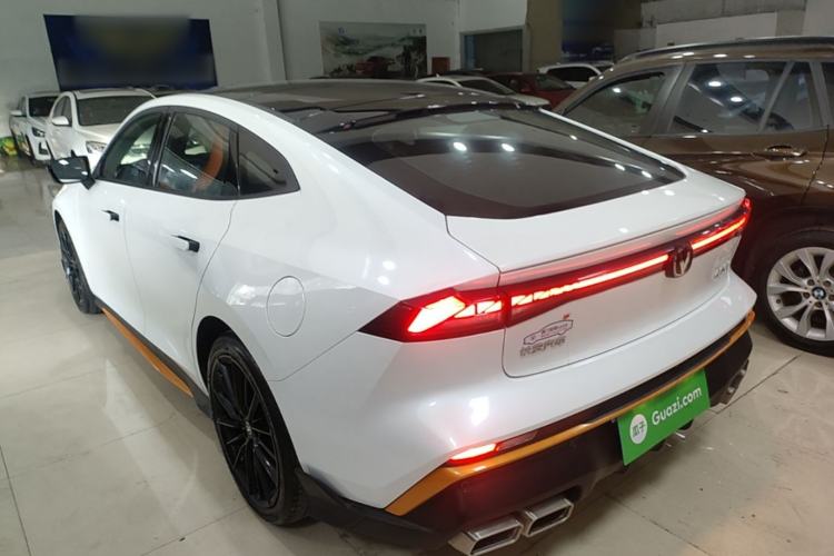 Used CHANGAN UNI-V 2024 1.5T Prestige Sport Edition Rear Left 45 Deg
