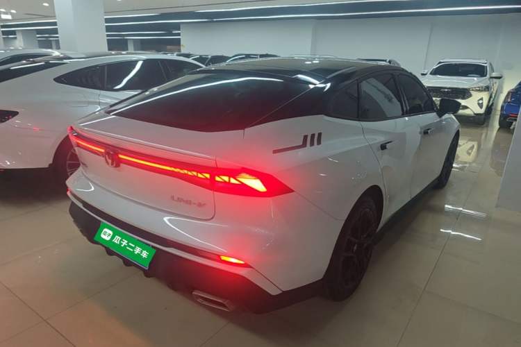 Used CHANGAN UNI-V 2024 1.5T Prestige Edition Rear Right 45 Deg
