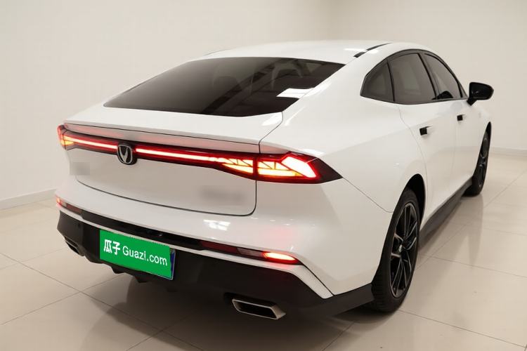 Used CHANGAN UNI-V 2024 1.5T Prestige Edition Rear Right 45 Deg