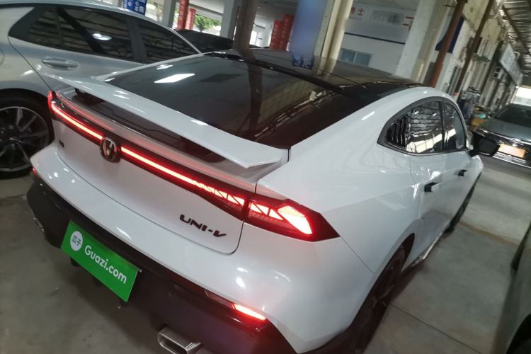 Used CHANGAN UNI-V 2024 1.5T Prestige Sport Edition Rear Right 45 Deg
