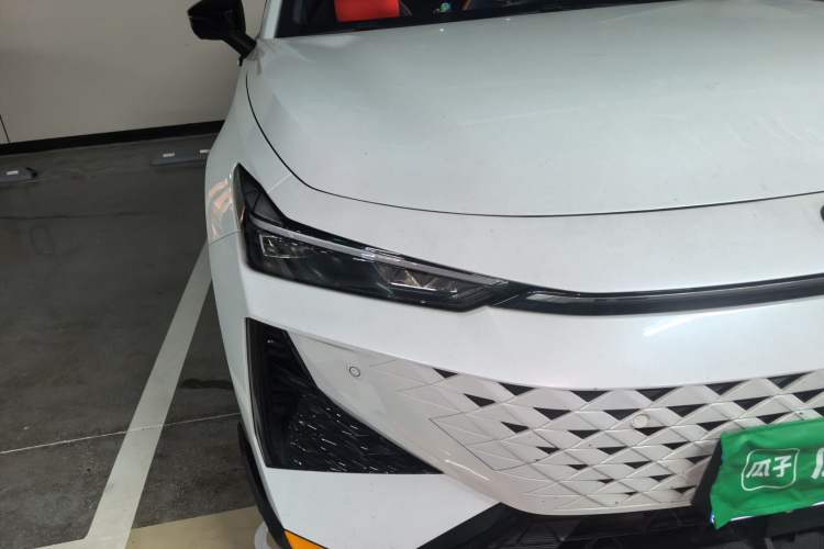Used CHANGAN UNI-V 2024 1.5T Prestige Sport Edition Right Front Headlight