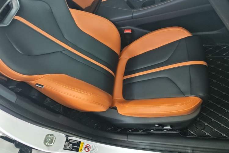 Used CHANGAN UNI-V 2024 1.5T Prestige Sport Edition Right Front Seat