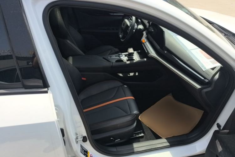 Used CHANGAN UNI-V 2024 1.5T Prestige Edition Right Front Seat