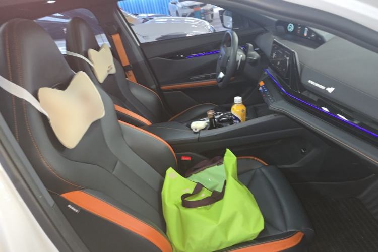 Used CHANGAN UNI-V 2024 1.5T High-Energy Version Right Front Seat