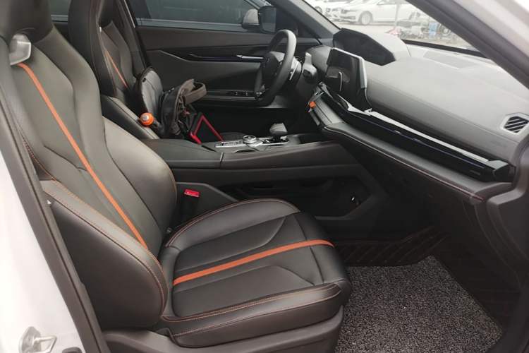 Used CHANGAN UNI-V 2024 1.5T Prestige Edition Right Front Seat