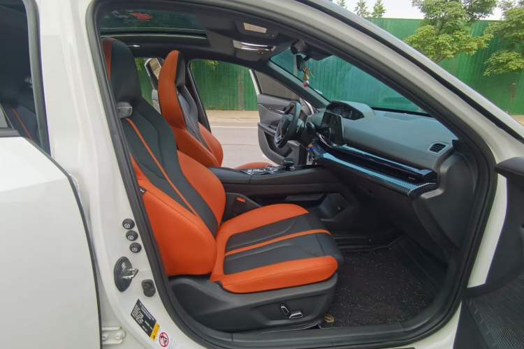 Used CHANGAN UNI-V 2024 1.5T Prestige Sport Edition Right Front Seat