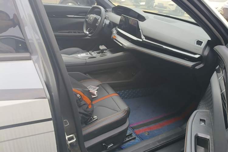 Used CHANGAN UNI-V 2024 1.5T Prestige Edition Right Front Seat