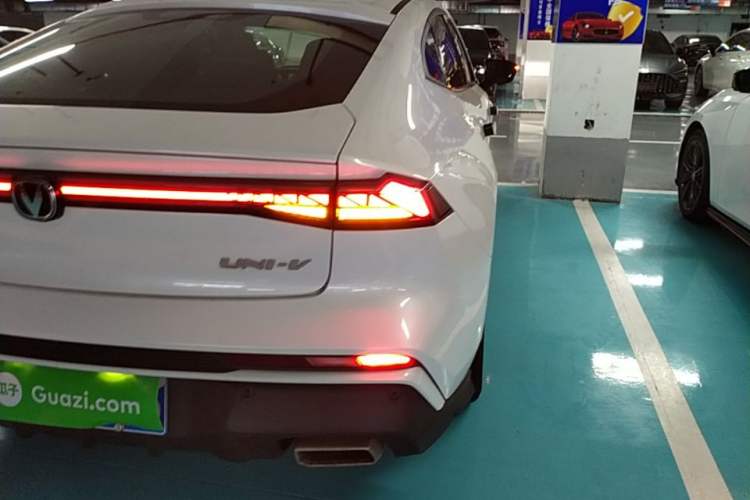 Used CHANGAN UNI-V 2024 1.5T Prestige Edition Right Rear Taillight