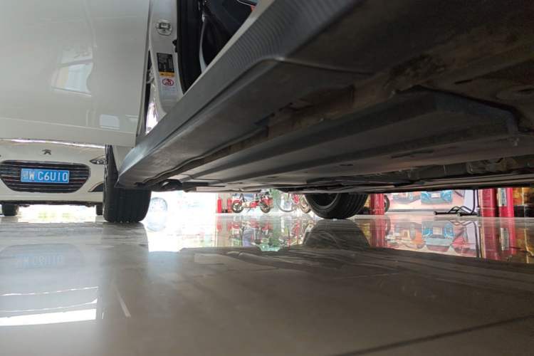 Used CHANGAN UNI-V 2024 1.5T Prestige Edition Right Side Sill