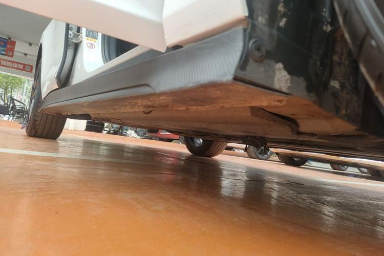Used CHANGAN UNI-V 2024 1.5T Luxury Edition Right Side Sill