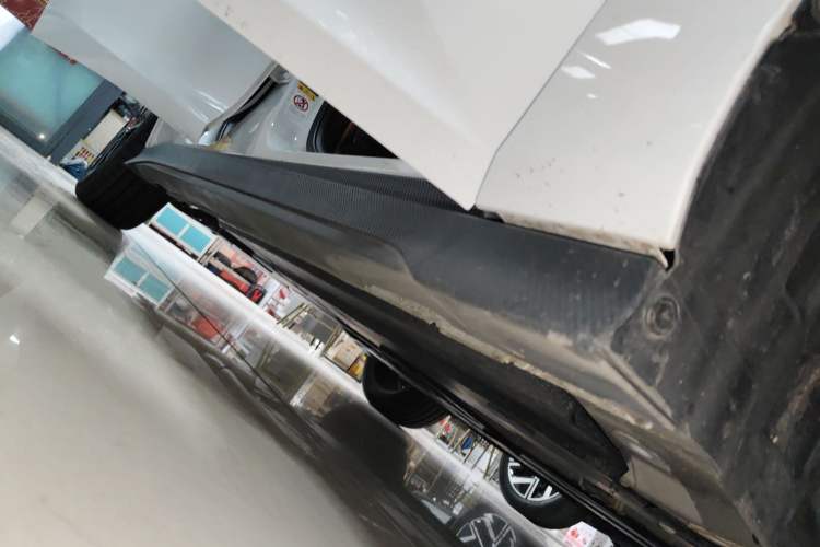 Used CHANGAN UNI-V 2024 1.5T Prestige Edition Right Side Sill