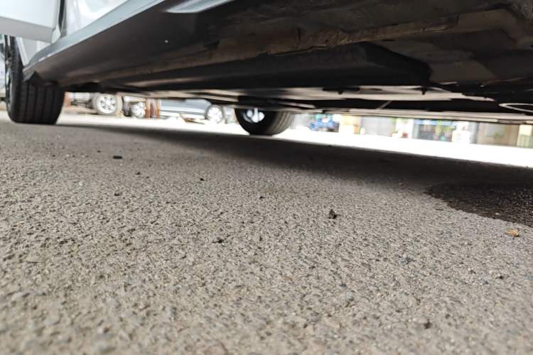 Used CHANGAN UNI-V 2024 1.5T High-Energy Version Right Side Sill