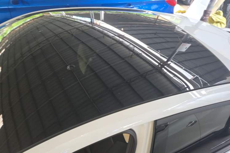 Used CHANGAN UNI-V 2024 1.5T High-Energy Version Roof