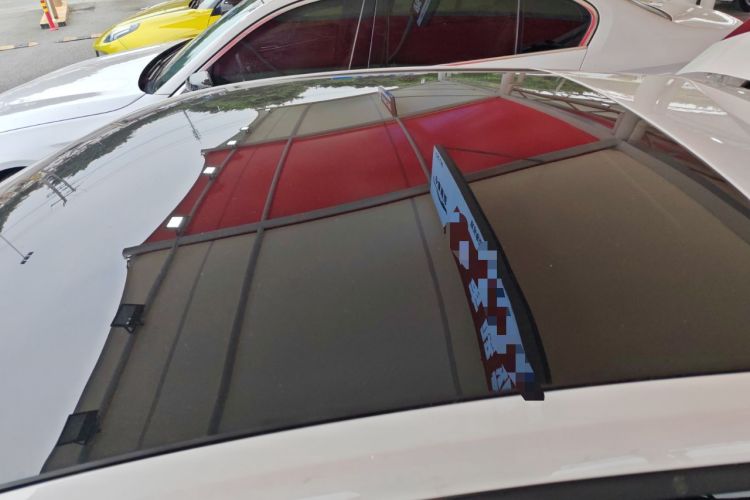 Used CHANGAN UNI-V 2024 1.5T High-Energy Version Roof
