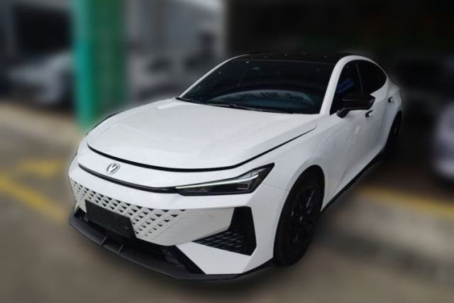 Used CHANGAN UNI-V 2024 1.5T Prestige Edition