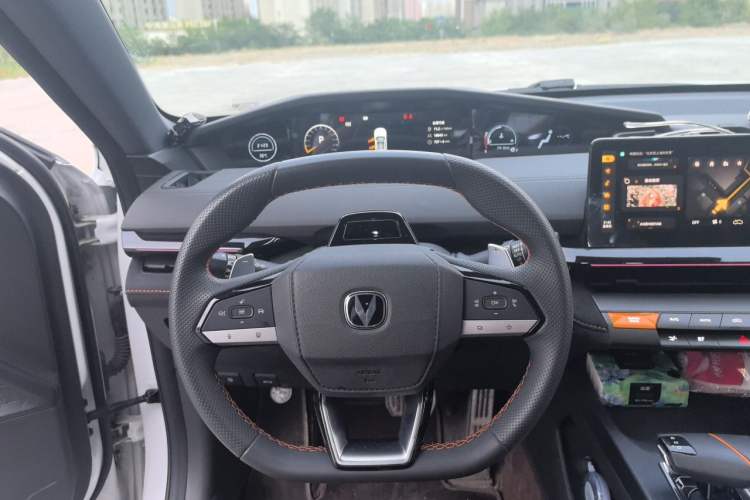 Used CHANGAN UNI-V 2024 1.5T Luxury Edition Steering Wheel