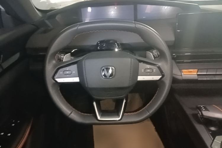 Used CHANGAN UNI-V 2024 1.5T High-Energy Version Steering Wheel