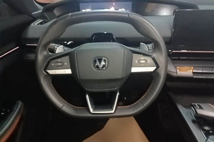 Used CHANGAN UNI-V 2024 1.5T High-Energy Version Steering Wheel
