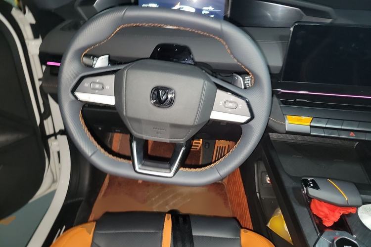 Used CHANGAN UNI-V 2024 1.5T Prestige Sport Edition Steering Wheel