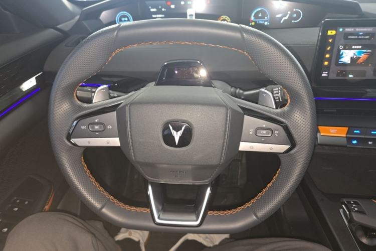 Used CHANGAN UNI-V 2024 1.5T High-Energy Version Steering Wheel