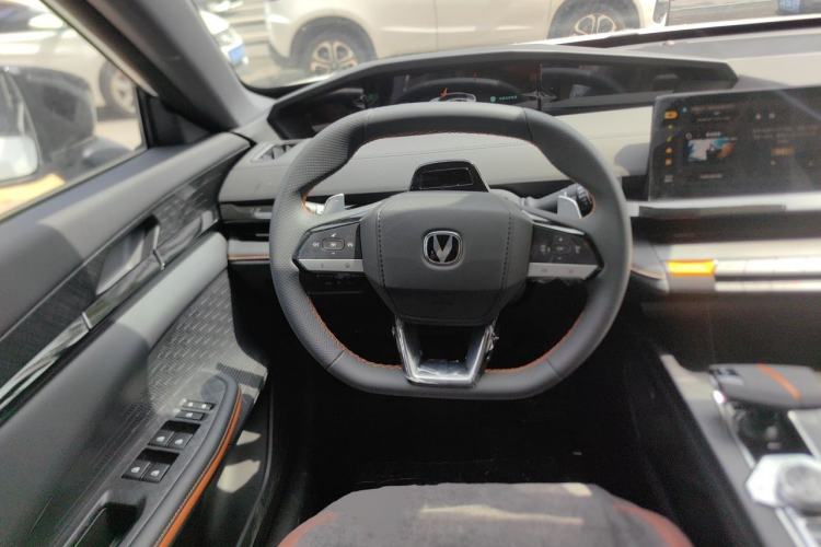 Used CHANGAN UNI-V 2024 1.5T High-Energy Version Steering Wheel