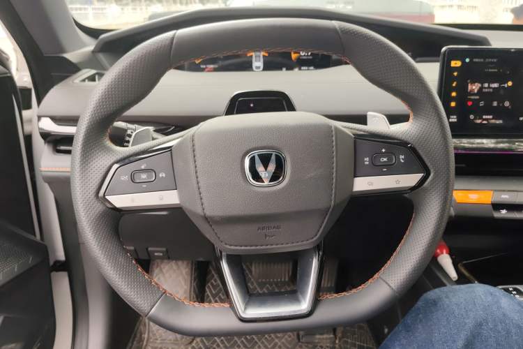 Used CHANGAN UNI-V 2024 1.5T Prestige Edition Steering Wheel