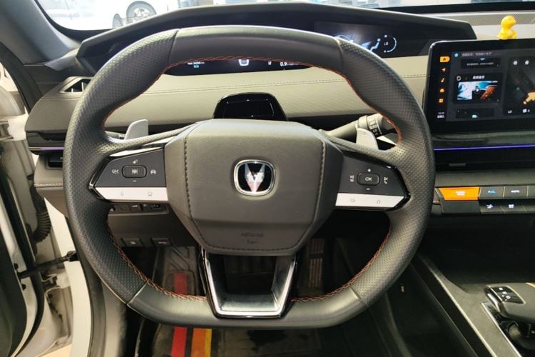 Used CHANGAN UNI-V 2024 1.5T High-Energy Version Steering Wheel
