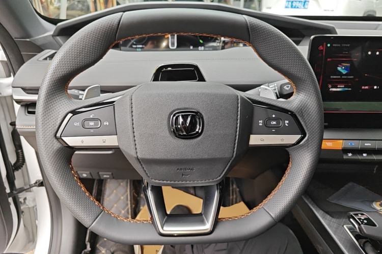Used CHANGAN UNI-V 2024 1.5T High-Energy Version Steering Wheel