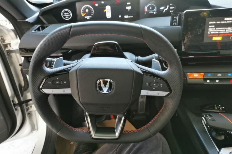 Used CHANGAN UNI-V 2024 1.5T Prestige Sport Edition Steering Wheel