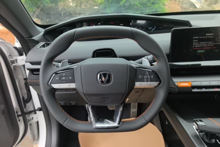 Used CHANGAN UNI-V 2024 1.5T Prestige Sport Edition Steering Wheel