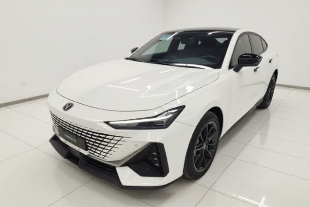Used CHANGAN UNI-V 2024 1.5T High-Energy Version