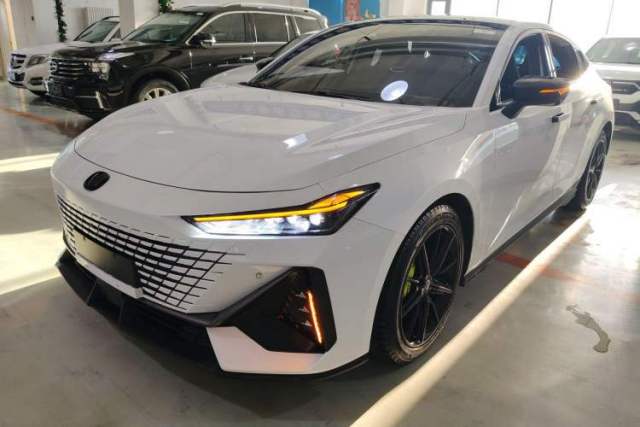 Used CHANGAN UNI-V 2024 1.5T High-Energy Version