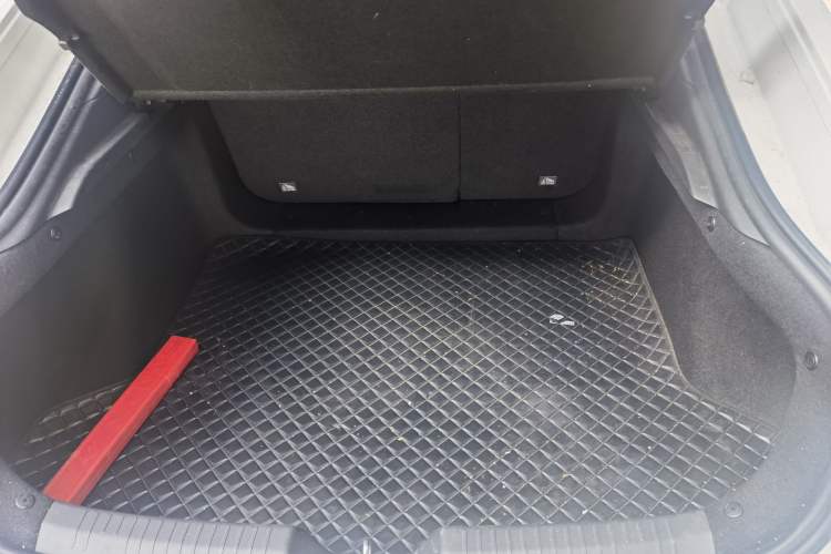 Used CHANGAN UNI-V 2024 1.5T Prestige Edition Trunk