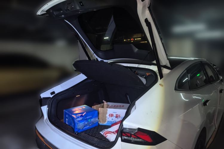Used CHANGAN UNI-V 2024 1.5T Prestige Sport Edition Trunk
