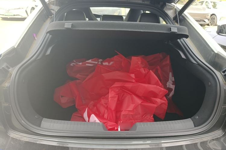 Used CHANGAN UNI-V 2024 1.5T Prestige Edition Trunk