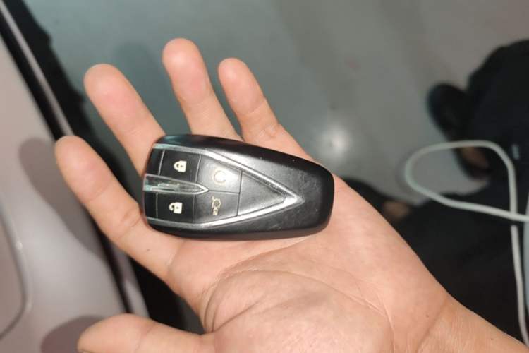 Used CHANGAN UNI-V 2024 1.5T Prestige Edition Vehicle Key