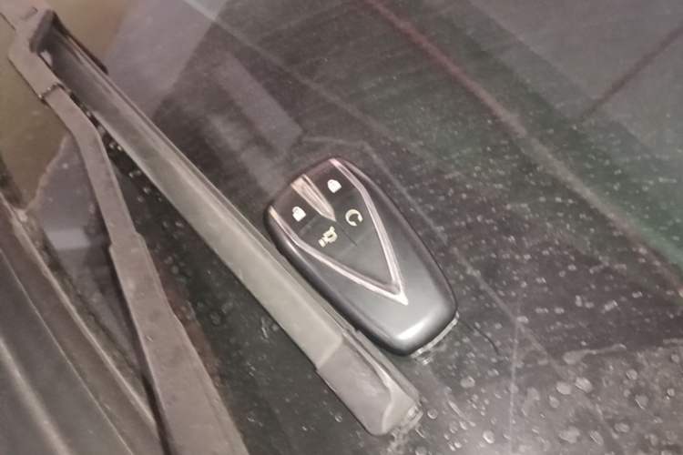 Used CHANGAN UNI-V 2024 1.5T High-Energy Version Vehicle Key