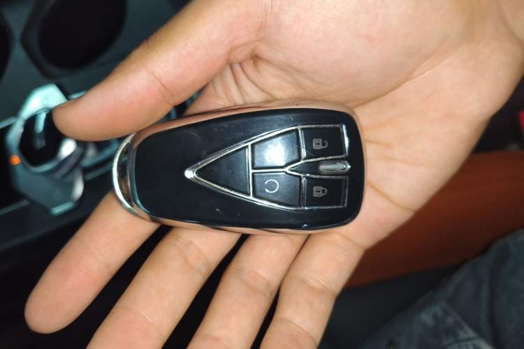 Used CHANGAN UNI-V 2024 1.5T Prestige Sport Edition Vehicle Key